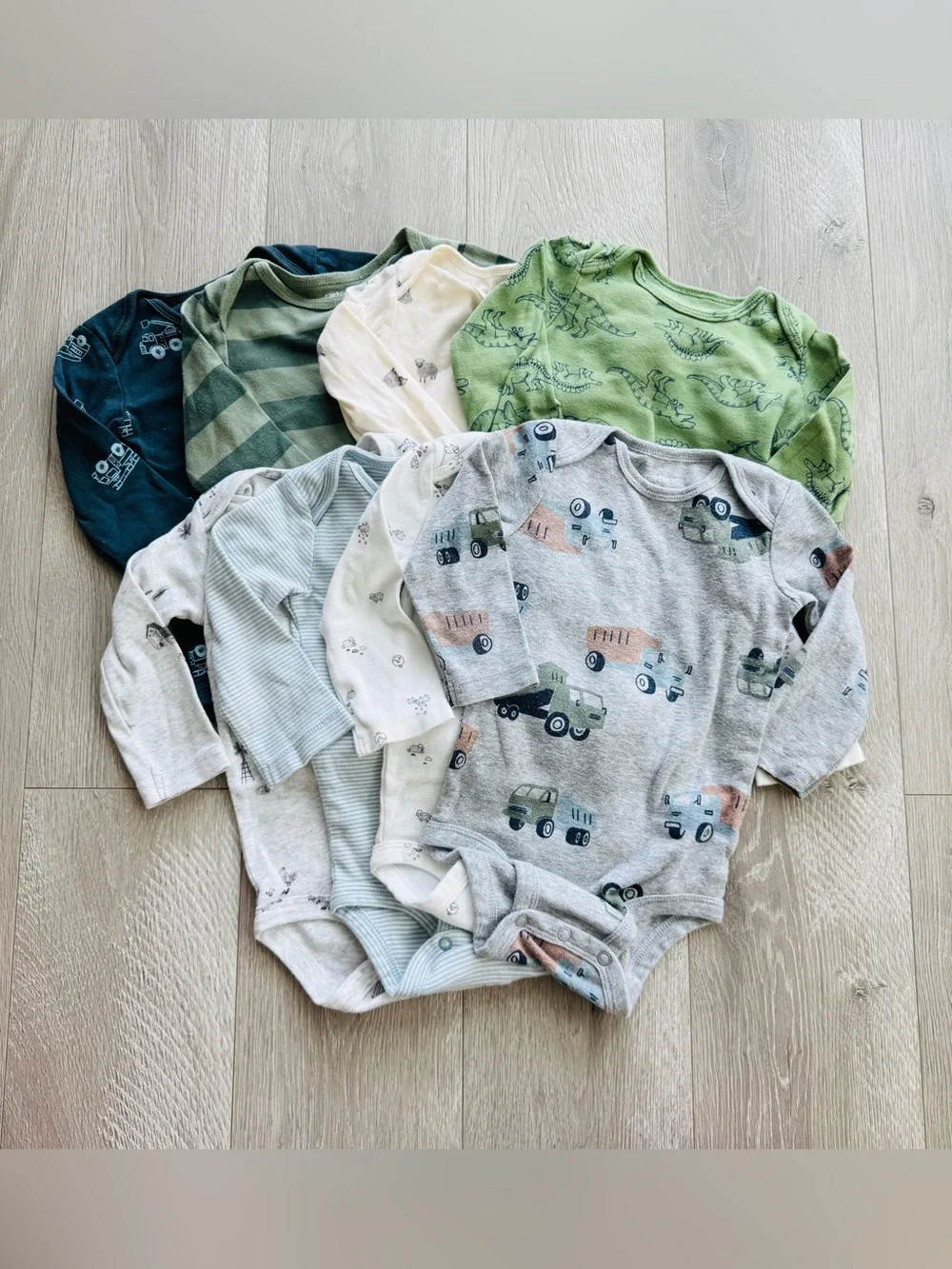 Carter’s Long Sleeve Baby Boy Bodysuits 12 Months